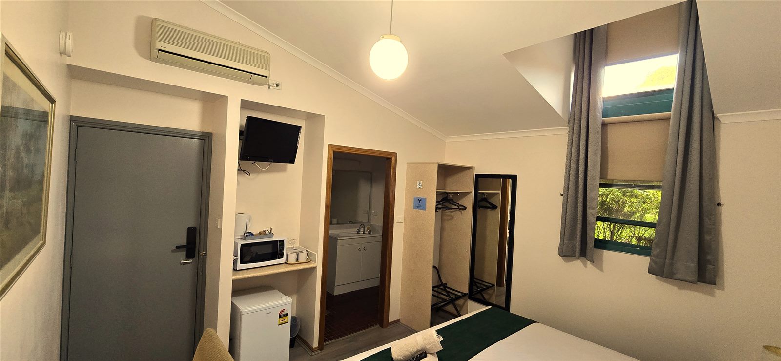 Queen Room